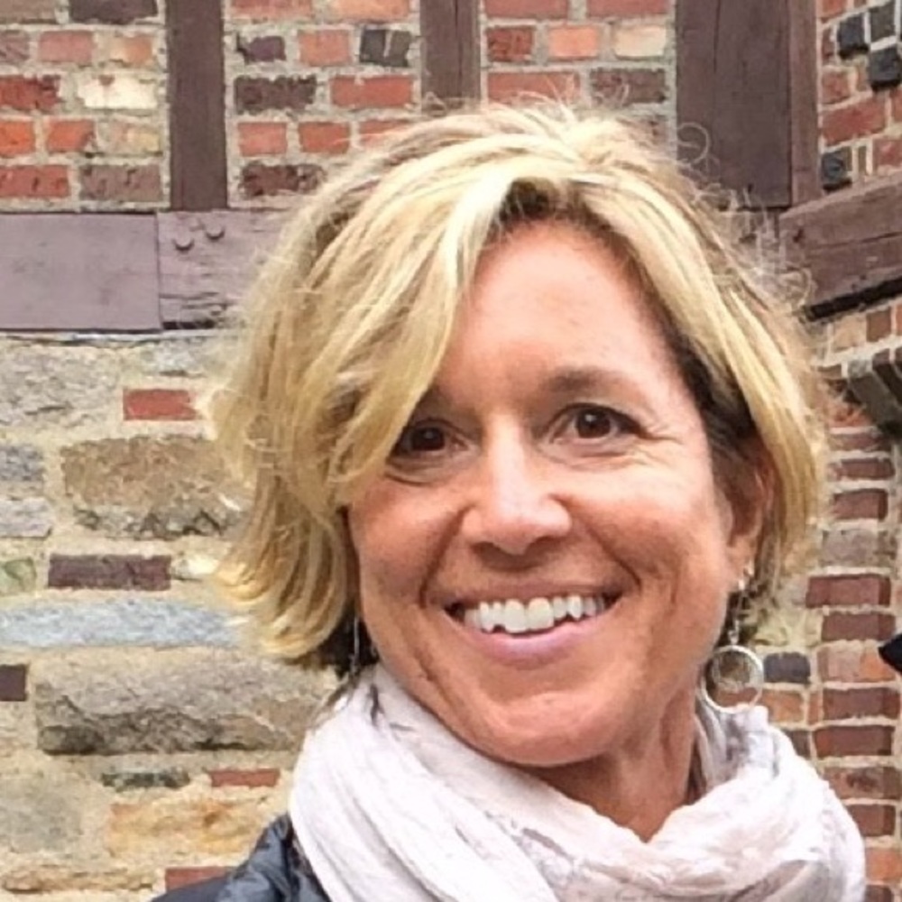 Meet your Posher, Suzanne